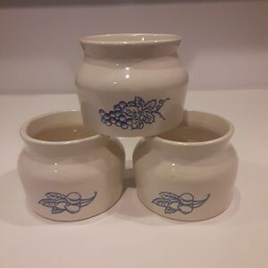 Vintage Oxfordware U.S.A. Mini Crocks Blue/Cream 3x3 Grapes & Figs
